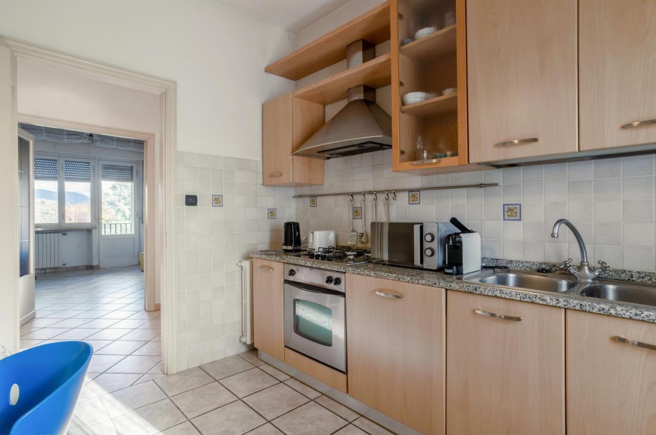 Lucca Roomy Apartment With Balcony And Parking! Exterior photo